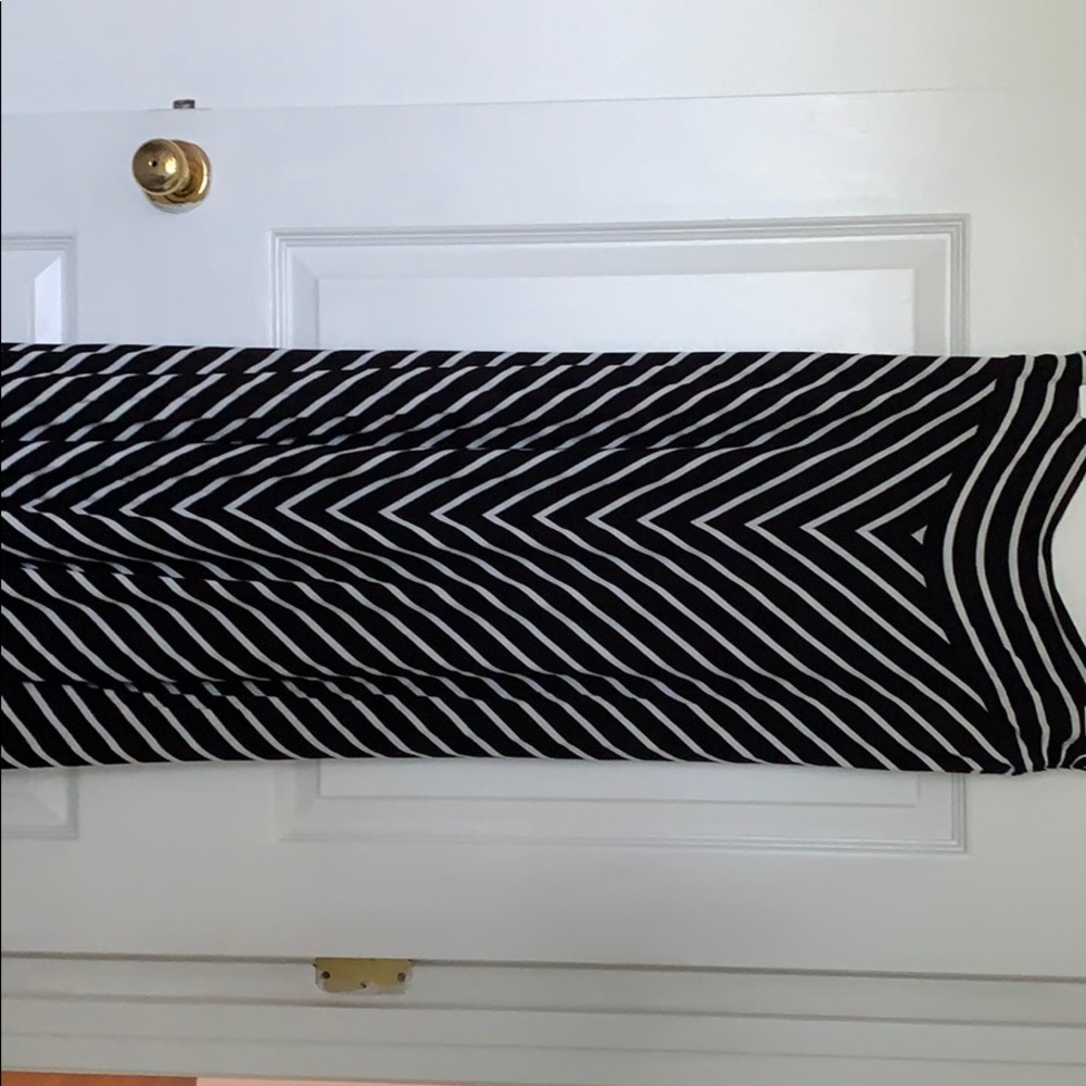 Black and white maxi skirt